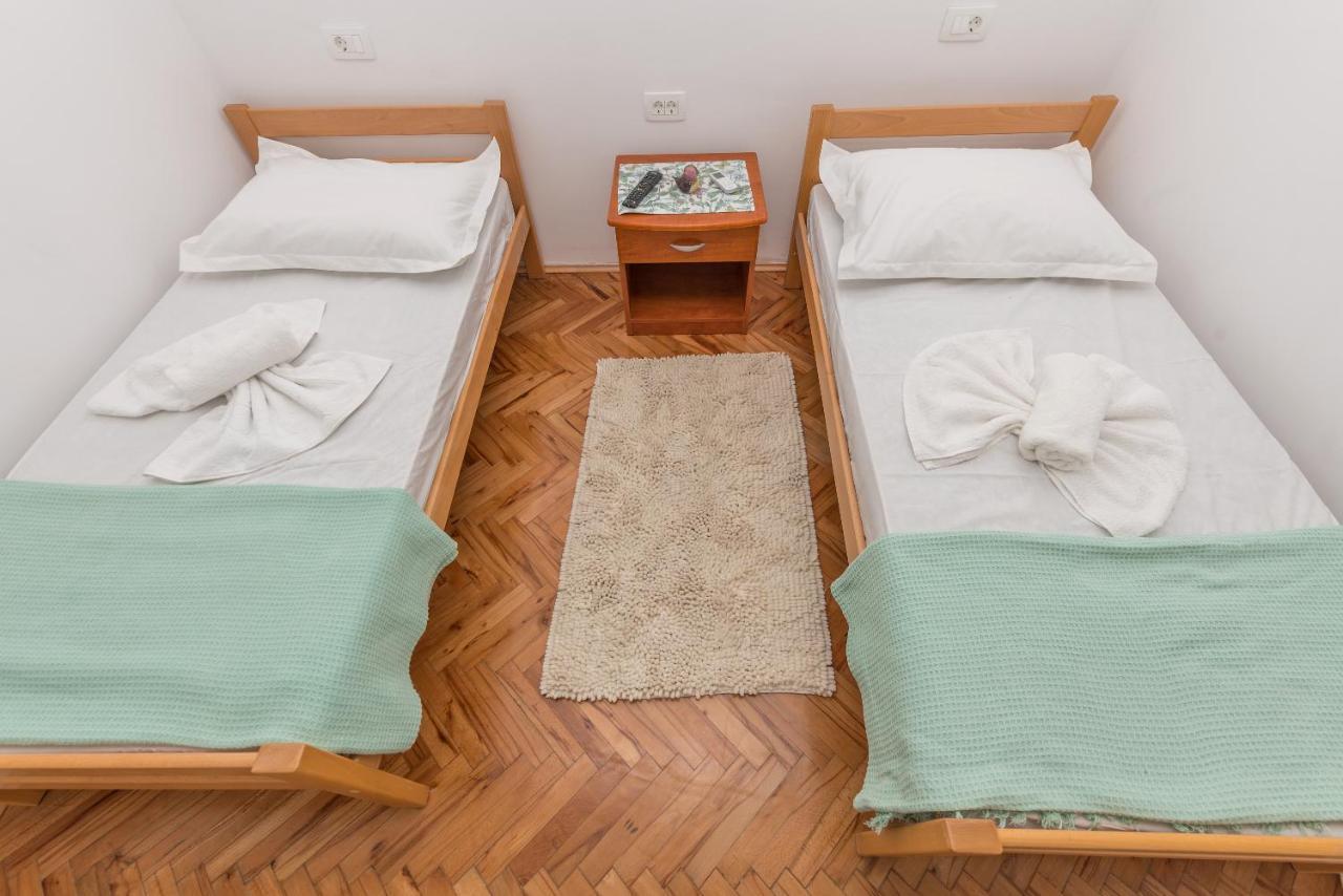 Apartment Strawberry Makarska Buitenkant foto